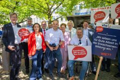 Demonstration der Erwachsenenbildung vor dem Nds. Landtag