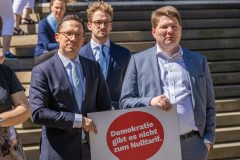 Demonstration der Erwachsenenbildung vor dem Nds. Landtag