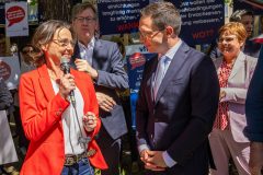 Demonstration der Erwachsenenbildung vor dem Nds. Landtag